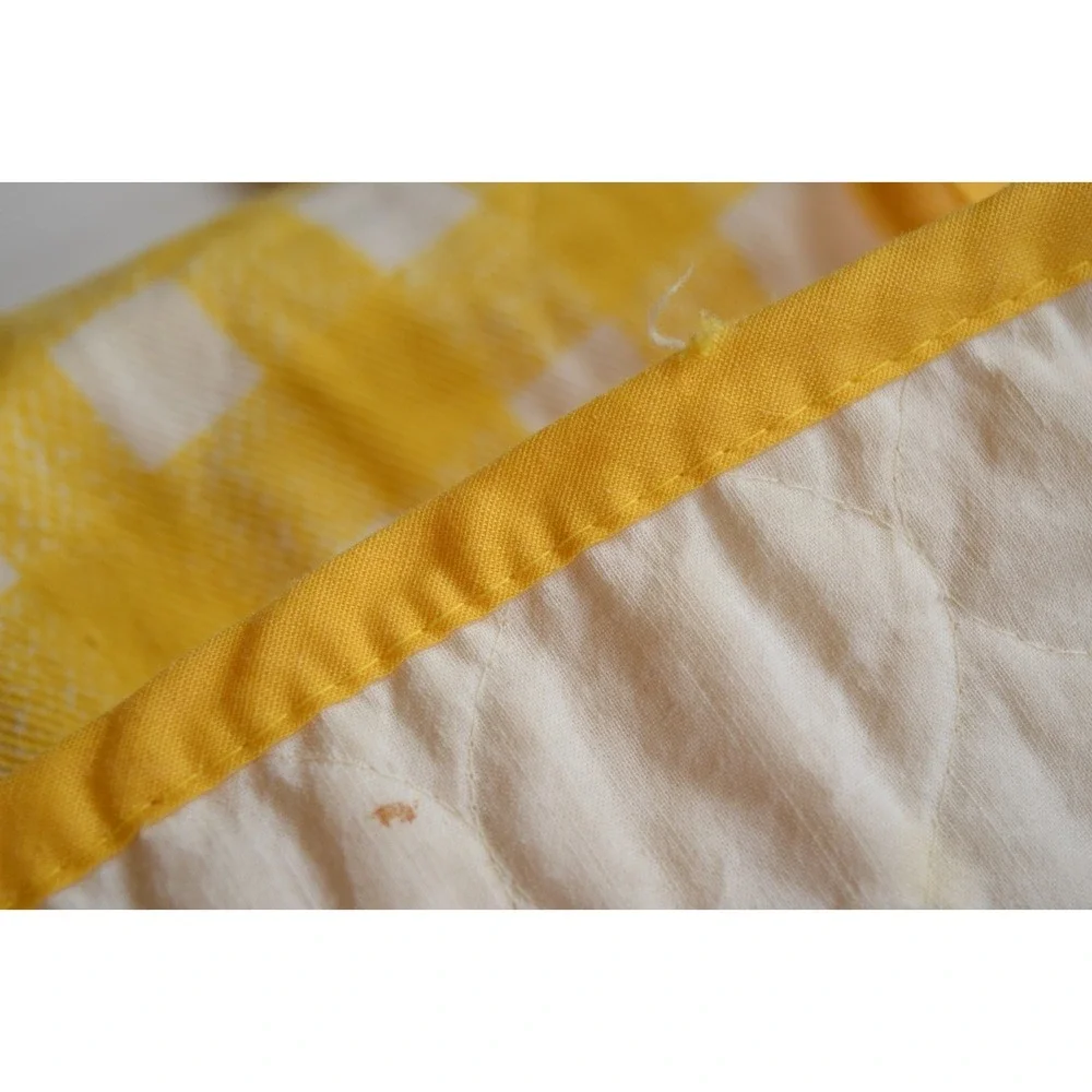 Vintage Quilted Yellow Gingham Apron Pear Pocket Farmhouse Kitsch Cottagecore
